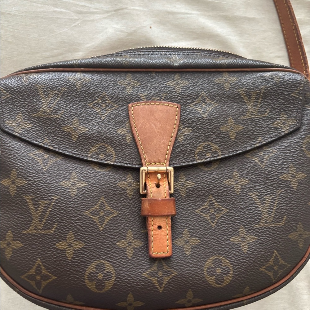 Louis Vuitton Jeune File crossbody Bag